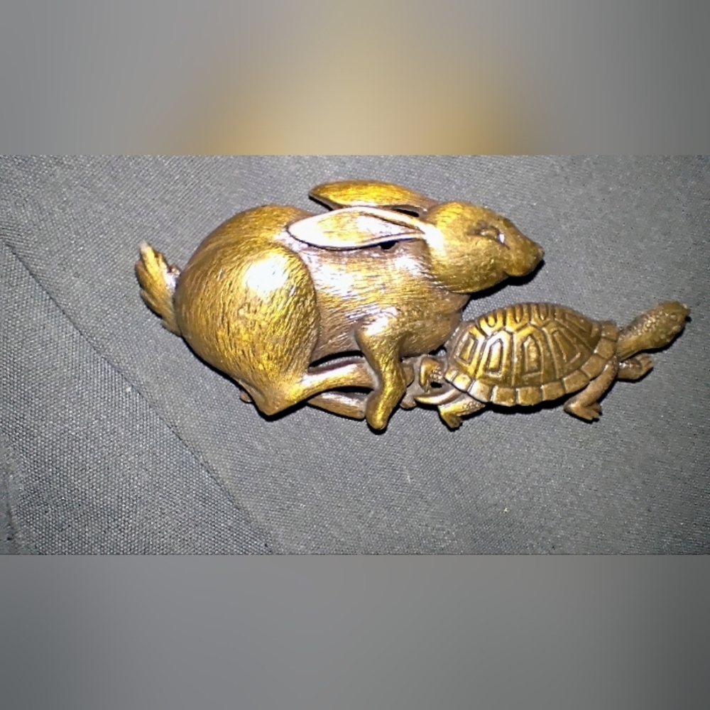 Brooch